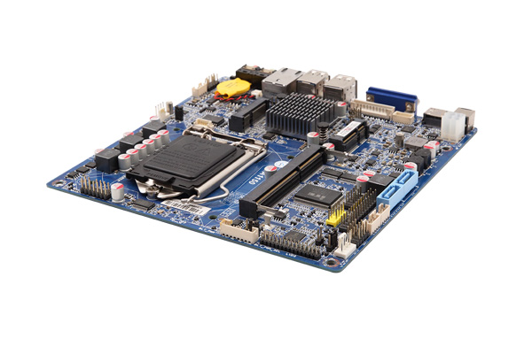 如何判斷工業(yè)級主板廠家的質(zhì)量和服務(wù)。